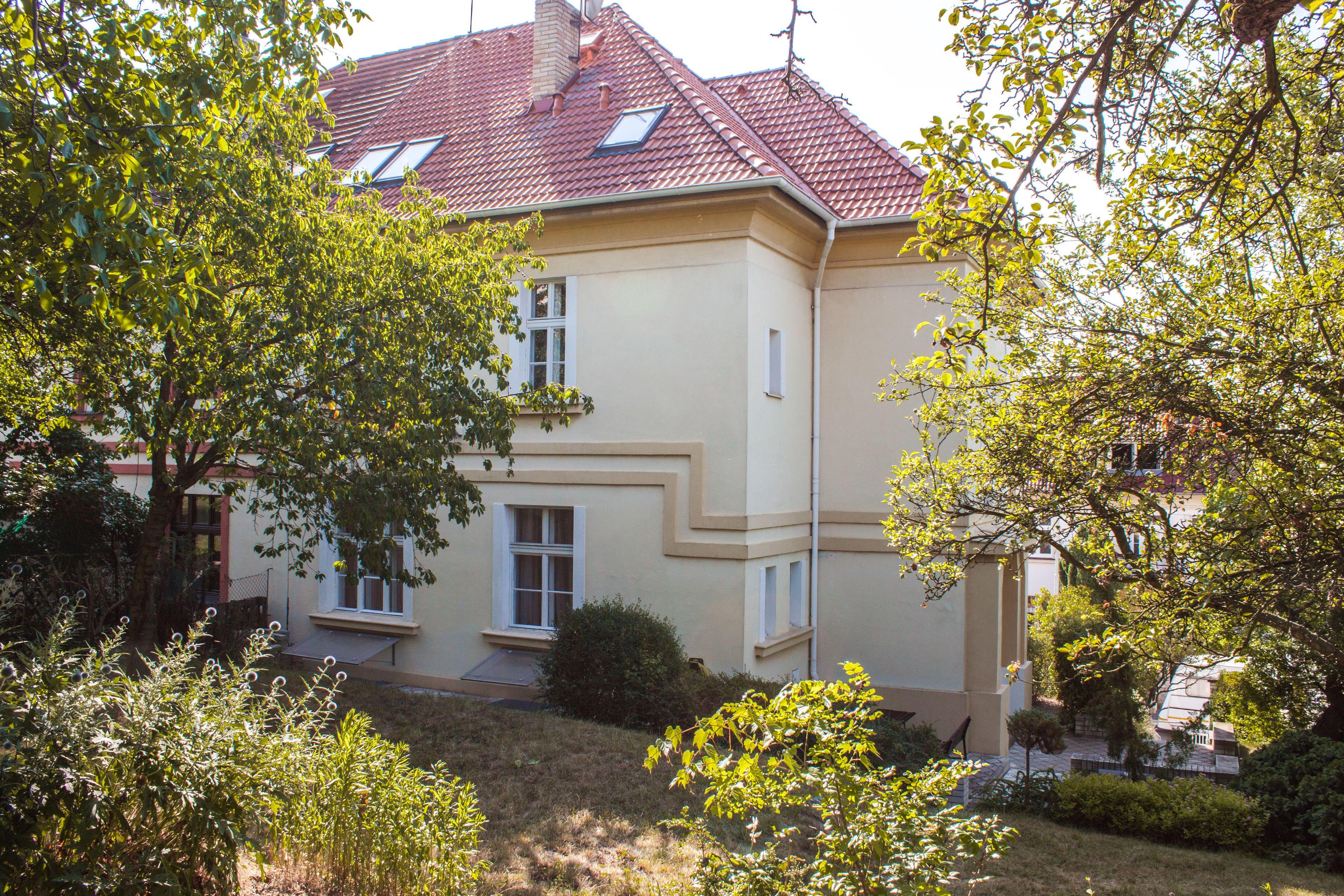 Flamingo Apartments, Prague